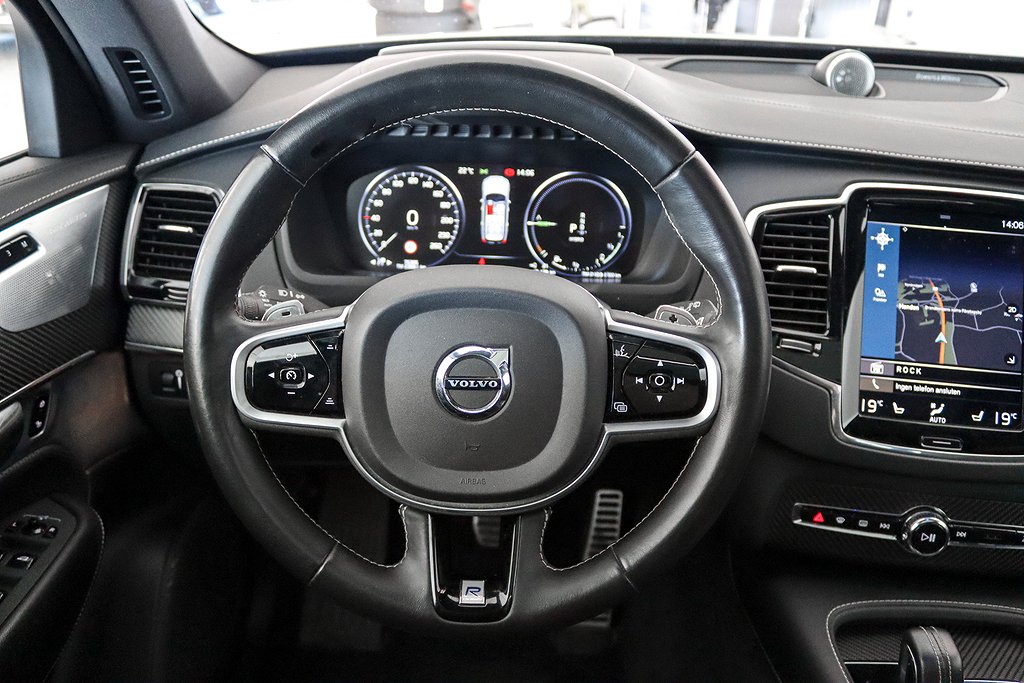 Volvo XC90 T8 AWD R-Design B&W HuD Kolfiber 7-sits (MOMS)