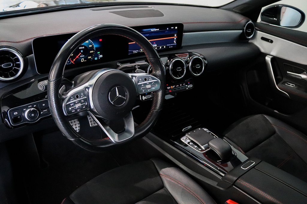 Mercedes-Benz CLA 180 AMG Sport Panorama Widescreen Navi