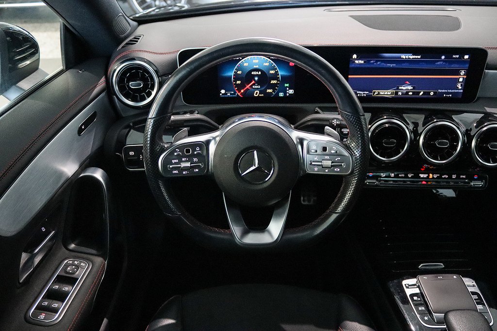 Mercedes-Benz CLA 180 AMG Sport Panorama Widescreen Navi