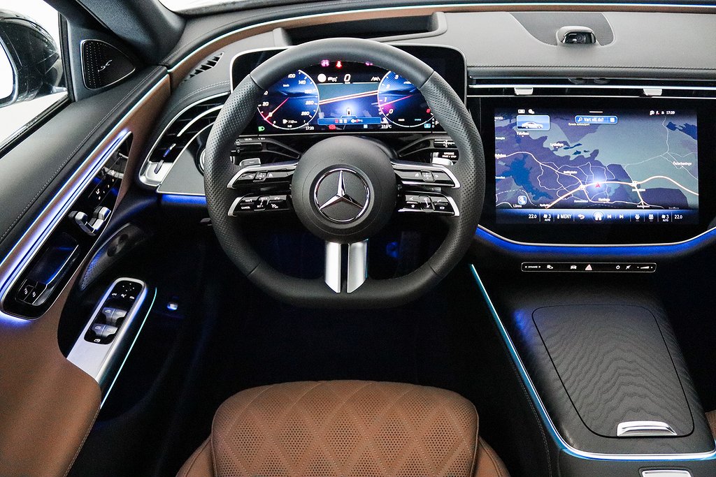 Mercedes-Benz E 200 AMG Burmester4D Pano Superscreen MOMS