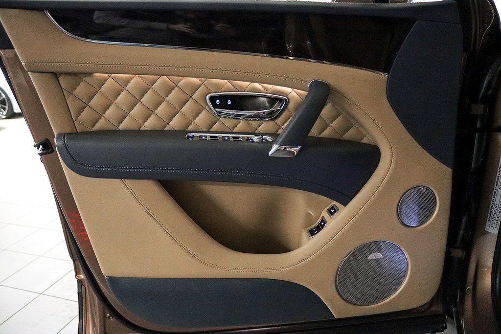 Bentley Bentayga W12 First Edition 608HK MOMS/LEASBAR
