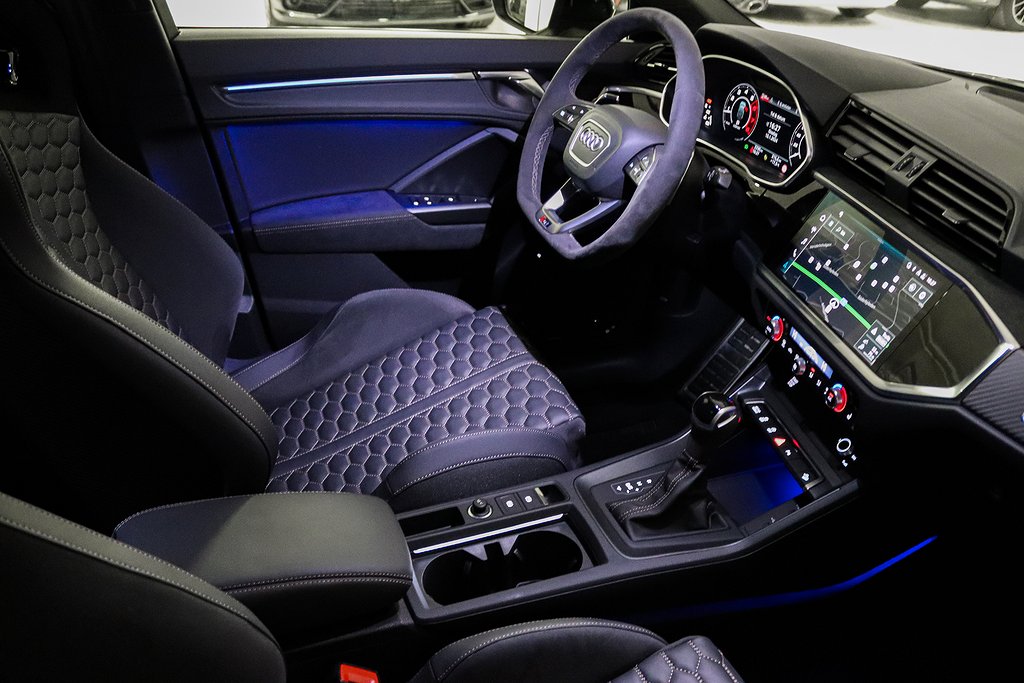 Audi RSQ3 Sportback 10 Year Edition Kolfiber Sonos (MOMSBIL)
